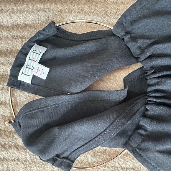 Black Flowy Dress with Gold Chain Band - Picture 3 of 3